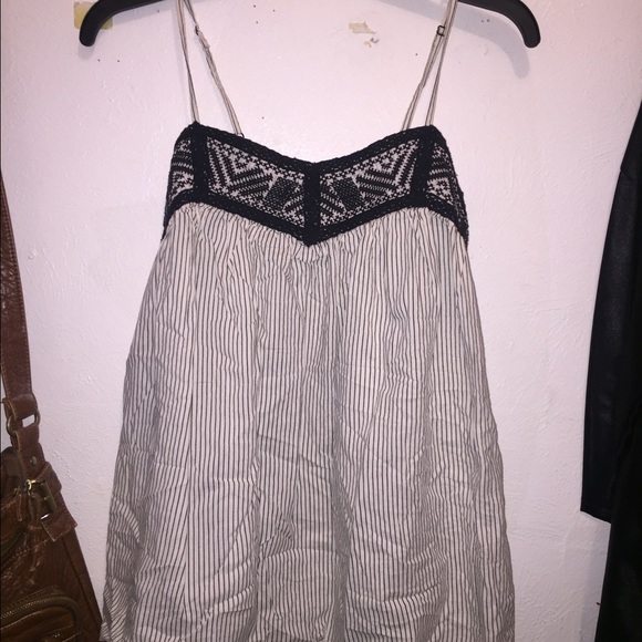 black and white tank top!!! embroidered