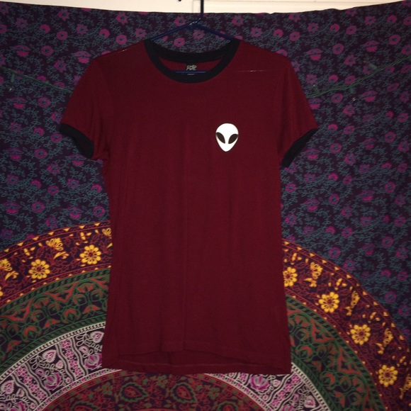 Alien tee