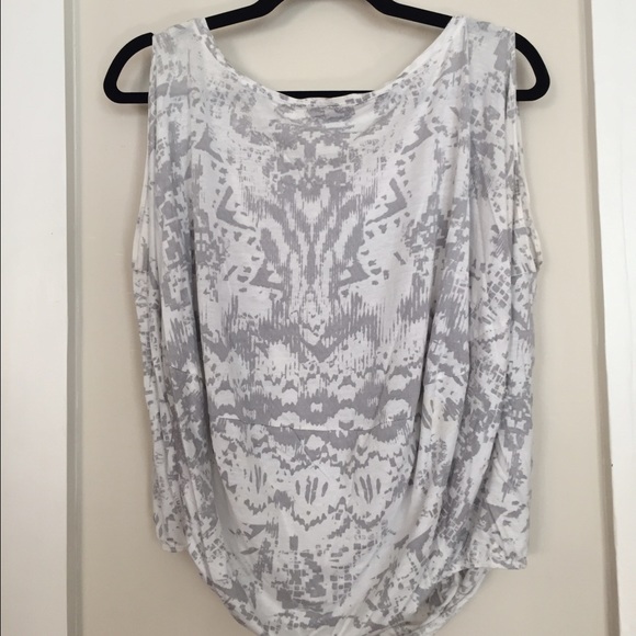 Guess sleeveless top