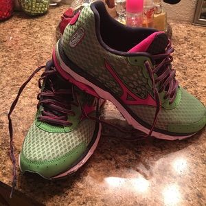 Mizuno Running shoes