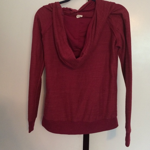 Light Burgundy Roxy sweater - Picture 3 of 3