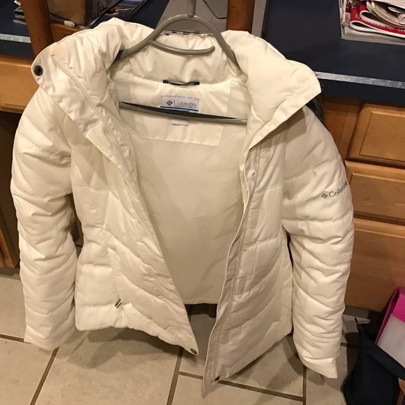 columbia womens jacket fur hood