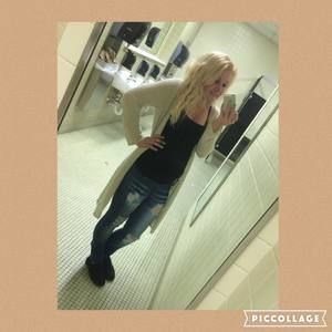 Meet your Posher, Brooke