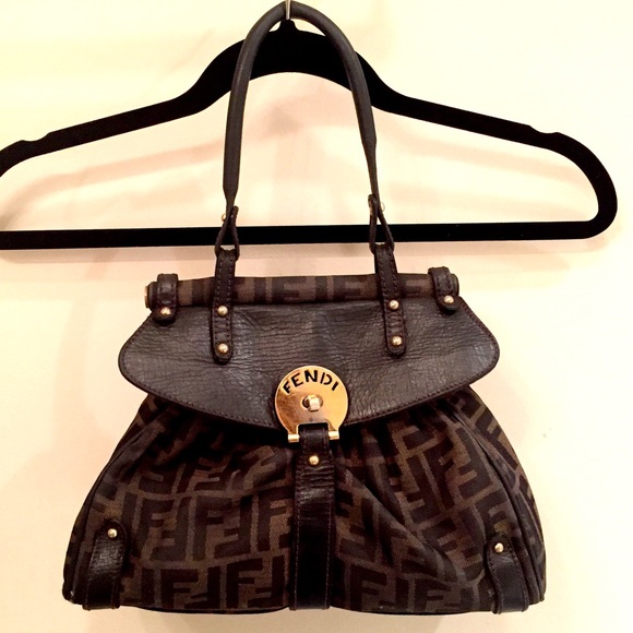 🎉FLASH SALE🎉Authentic FENDI zucca mini magic bag - Picture 2 of 4