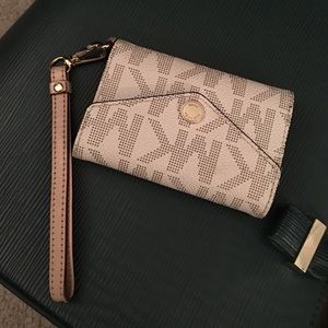Michael Kors wristlet