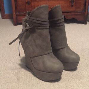 Shi by Journeys Wedge Booties