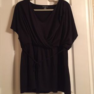 NWT Lane Bryant soft black top. Size 14-16.