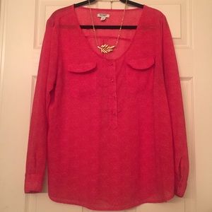 Long sleeved, chiffon-like blouse from Old Navy!