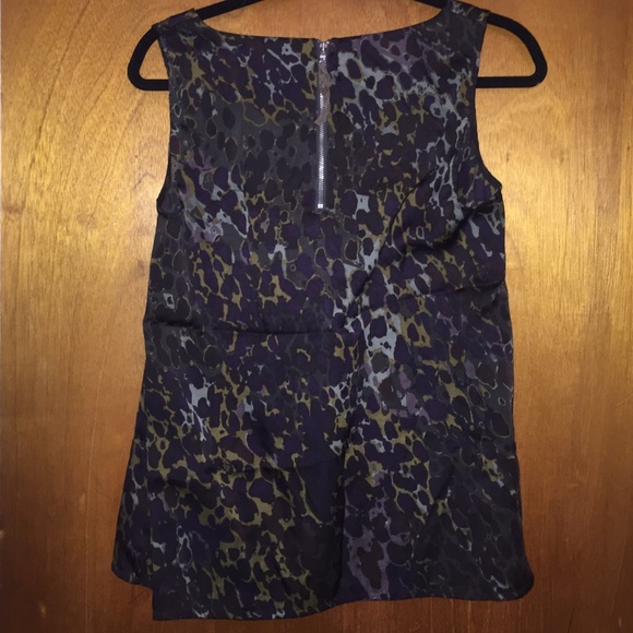 Sleeveless shirt - Picture 2 of 3