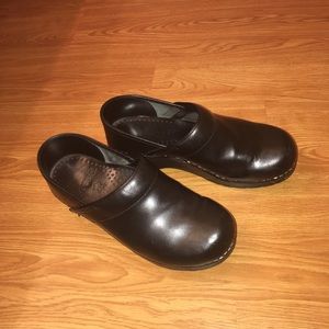 Dansko Nurses Clogs