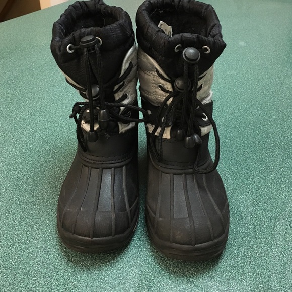 zula snow boots