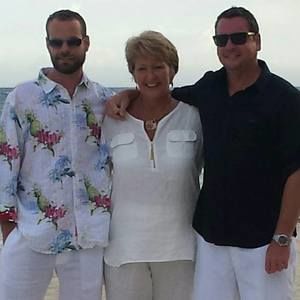 Meet your Posher, Deanna hill