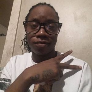 Meet your Posher, Latisha