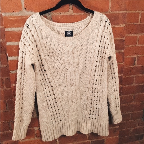 American Eagle sweater