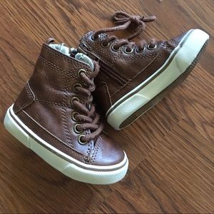 Boys leather sneakers