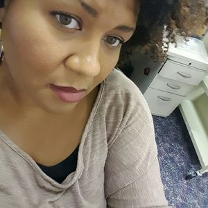 Meet your Posher, Yasmin