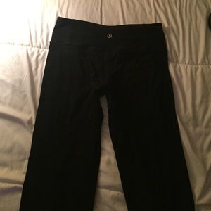 Lululemon black yoga pants