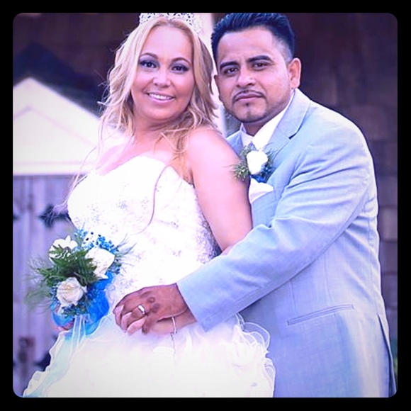 Wedding dresses of white size 12