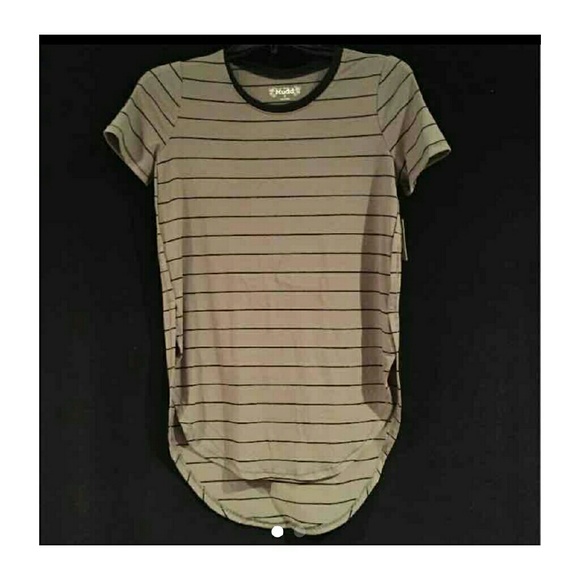 🚫 SOLD 🚫 Mudd Tunic Tee - Picture 1 of 2