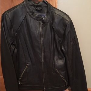 Womens large leather Harley Davidson jacket