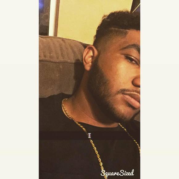 Meet your Posher, Taylor - Picture 1 of 1