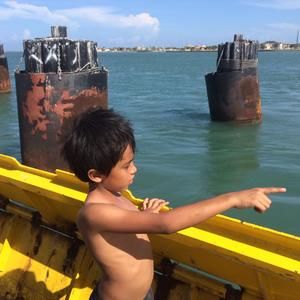 Meet your Posher, Tomas