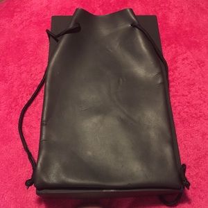 ❗️1 HOUR SALE❗️Triangl Bag