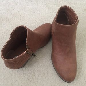 Brown ankle boot