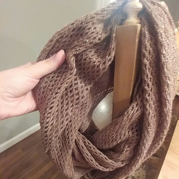 Infinity scarf