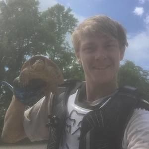 Meet your Posher, Cody