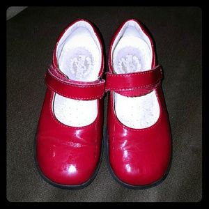 Girls red patent Mary Jane's