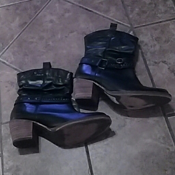 Steve Madden ankle cowboy boots