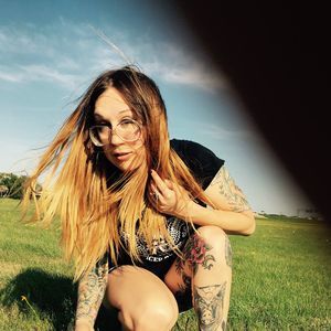 Meet your Posher, Lizzy