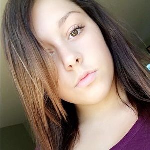 Meet your Posher, Brenna