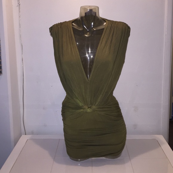 Ruched knotted v neck dress