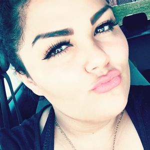 Meet your Posher, Sandy