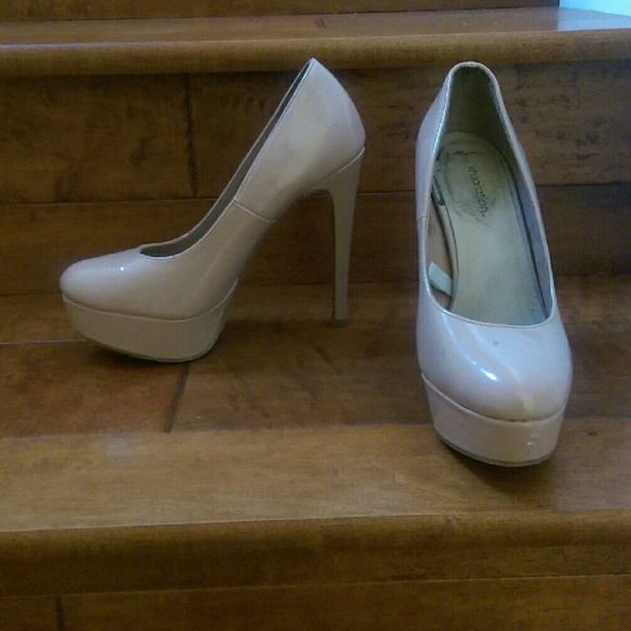 5" Nude Heels!! Offers welcome :)