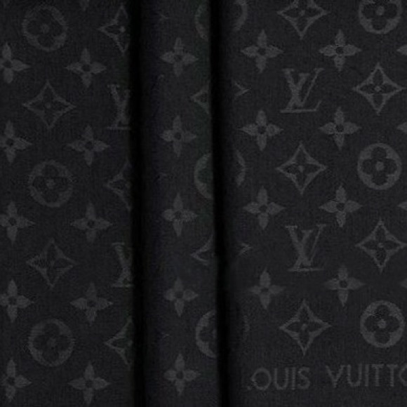 LV scarf. Black