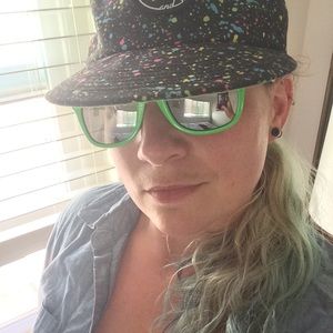 Meet your Posher, Lucy