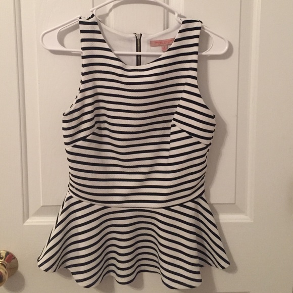 Casual Couture: Black and white peplum top - Picture 1 of 3