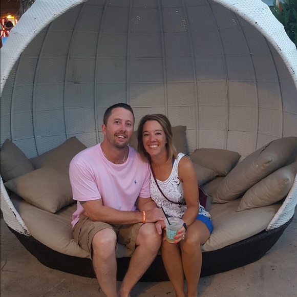 Meet your Posher, Jessica - Picture 1 of 1