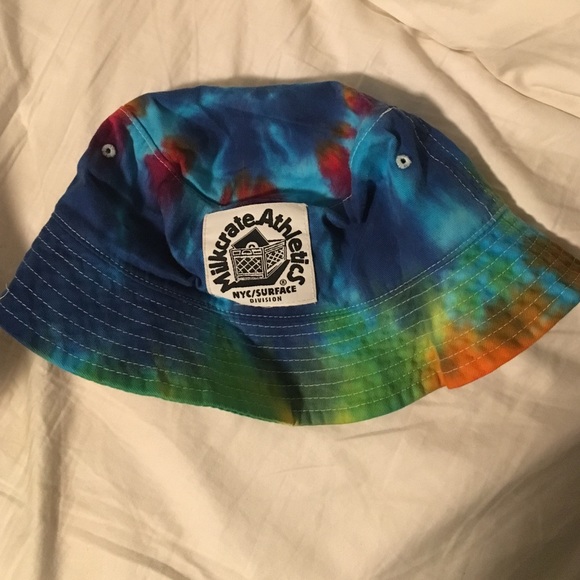 Rainbow bucket hat