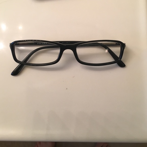 Prada eye glasses with case