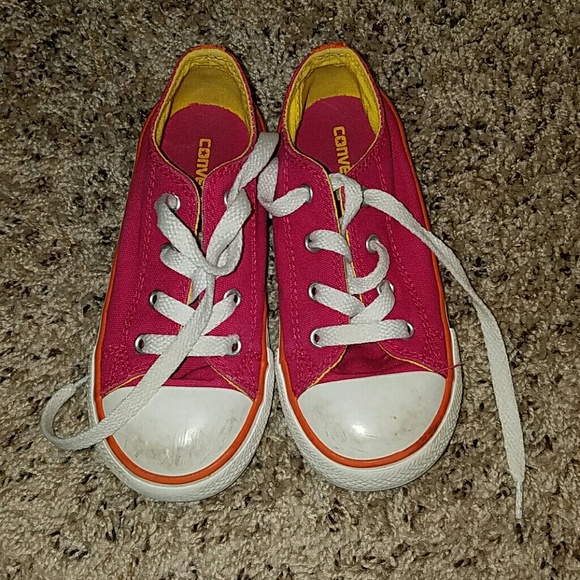 Size 10 toddler Converse