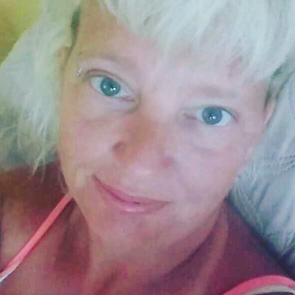 Meet your Posher, Gina