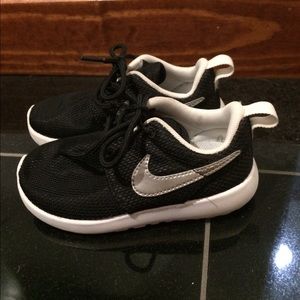 Nike boys sneakers