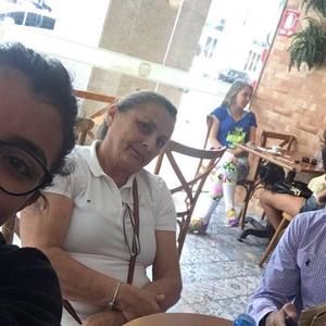 Meet your Posher, Francisca