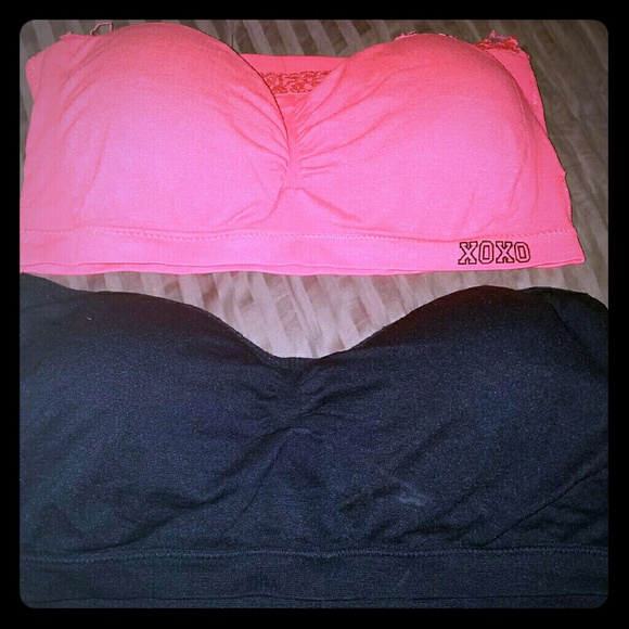2 strapless bras