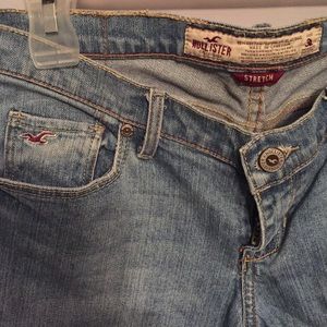 Good condition Hollister cut off jeans