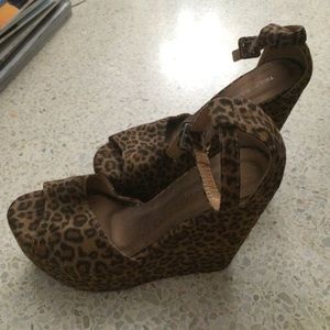 tinley sneakers